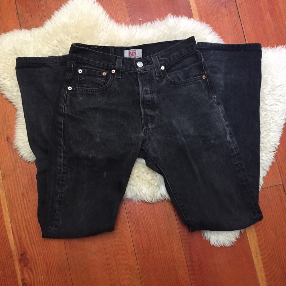 Vintage Distressed Black 29 Levi 501 mid …